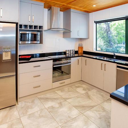 Motueka Apartment Bagian luar foto