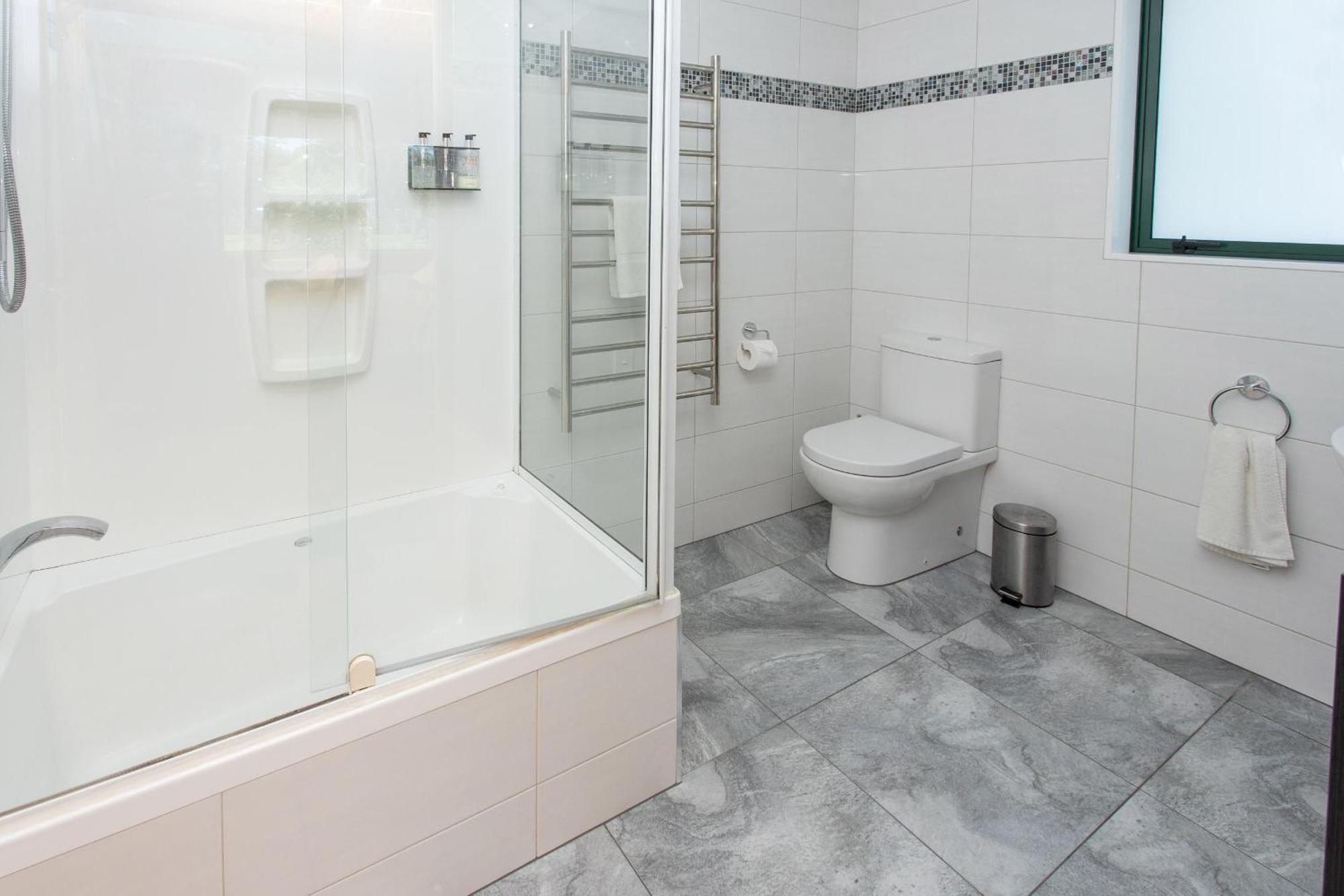 Motueka Apartment Bagian luar foto